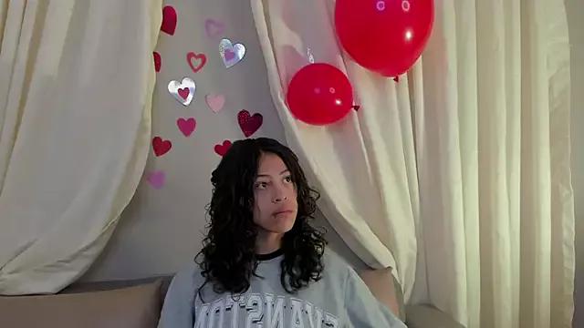 liily_grey on StripChat 