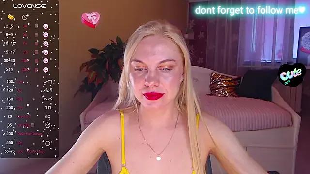 LiSinDoll on StripChat 