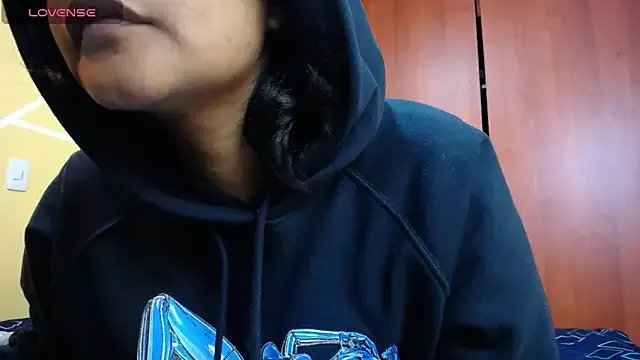 Little_CrazyDirtyBarbaria on StripChat 