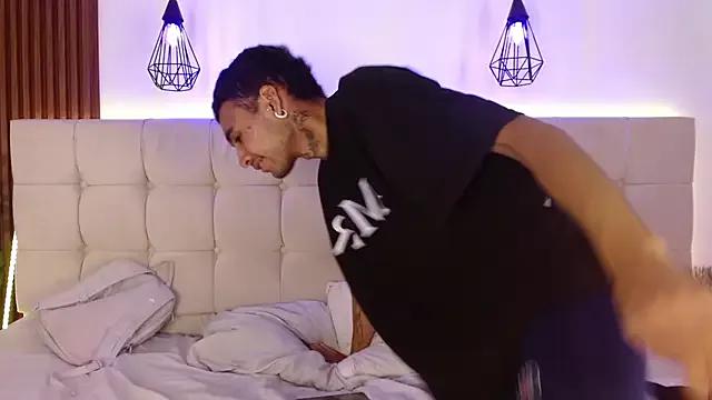 love_birds_69 on StripChat