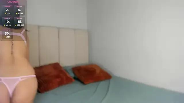 Lunita_naughty on StripChat