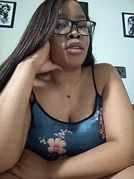 MadamPinky from StripChat