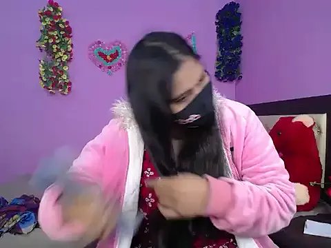 Maiya_Amber on StripChat