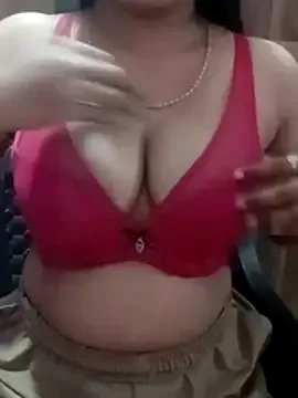 Malikaa-baby5 on StripChat