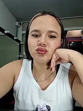 mandy-moore on StripChat