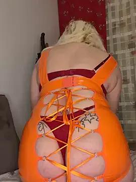 Maria_Texas — pussy full of white balls+Ass full eggs