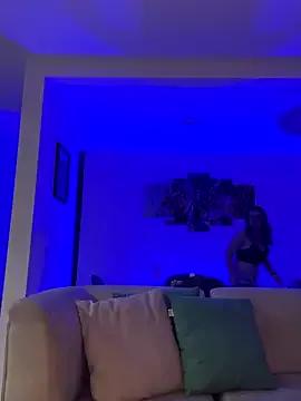 Mariana_gom — Dancing