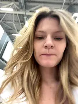 MaryHiggins on StripChat