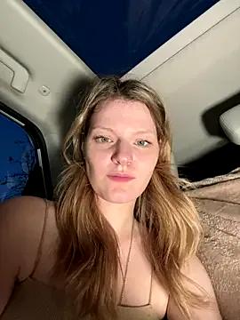 MaryHiggins on StripChat