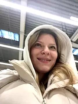 MaryHiggins on StripChat