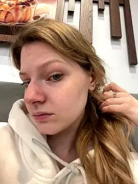 MaryHiggins on StripChat