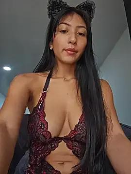 Mavi_roouse_ on StripChat