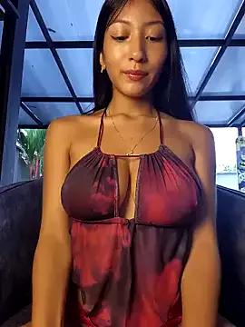 Mavi_roouse_ on StripChat