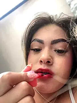 MayaMoanXXX on StripChat 