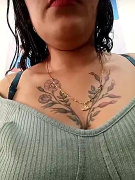 MAYE__13 on StripChat