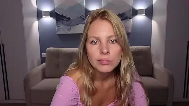 MelanieBennett — Oil feet show