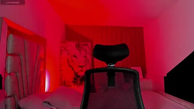 Melany_Luv on StripChat