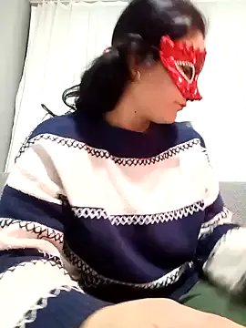 Melekyaraksever2545 on StripChat