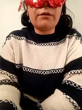 Melekyaraksever2545 on StripChat