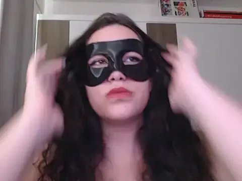 Mellhots2 on StripChat 