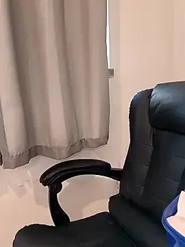 Mellhots2 on StripChat 