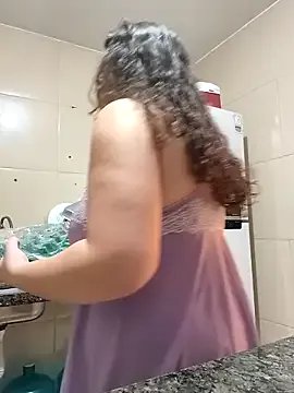 Mellhots2 on StripChat 