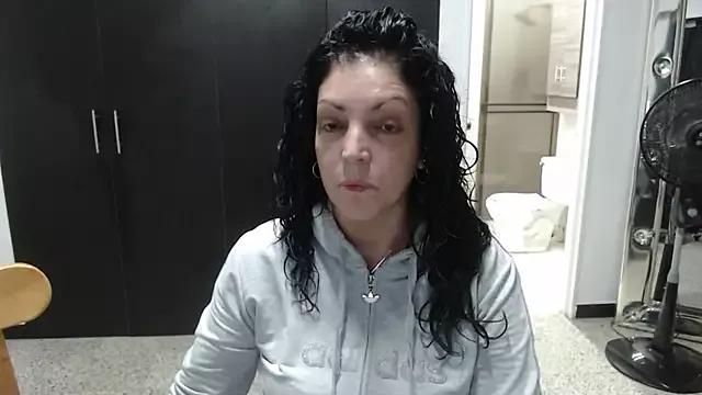 mijal_queen from StripChat is Freechat