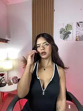 Milabrown_ from StripChat is Freechat