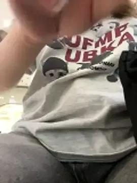 MiniVi — TOTALLY NAKED RIGHT NOW!!!!