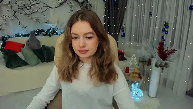 MiracleCurly on StripChat