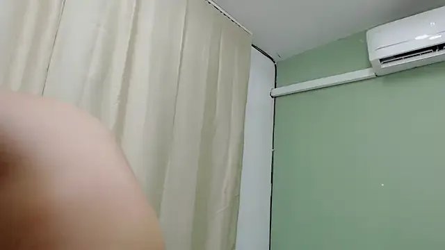 Mishell_hot_ on StripChat