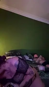 MissRaven_x — show pussy