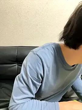 miyabi_yabi on StripChat