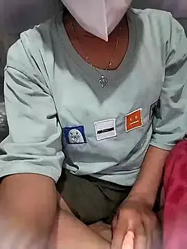 moa_koa on StripChat