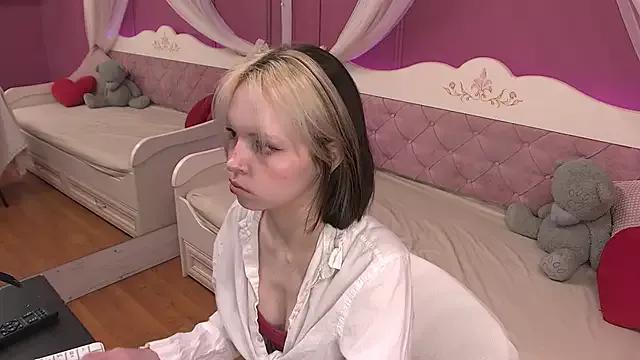 MollyHuntt from StripChat