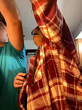 Mommasaurrex on StripChat