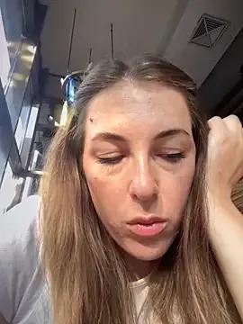 MommmyYummy on StripChat 