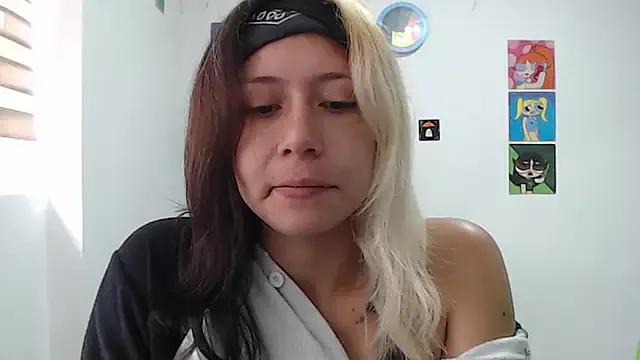 MommyMiaWs on StripChat 
