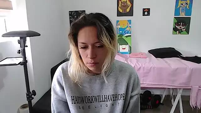 MommyMiaWs on StripChat 