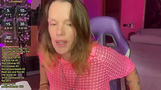 mommyselenafit_ — flash ass