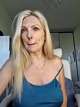 Monna from StripChat