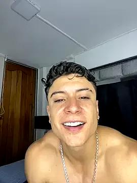 MR_MUSCLE on StripChat 