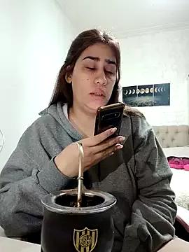 StripChat Nahiarabiel is Freechat Nahiarabiel — Desnuda 5 min