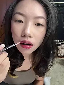 Nami-OP from StripChat is Freechat