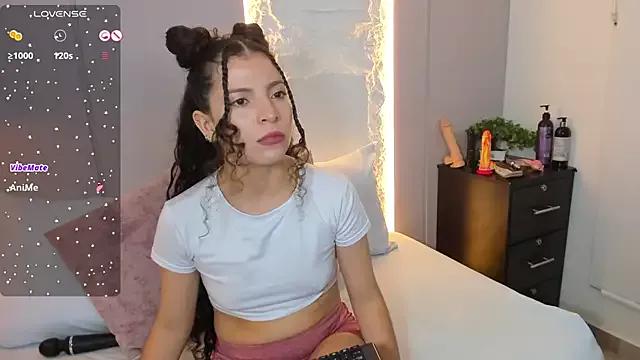 natalie_esmith on StripChat 