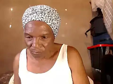 NaughtyGranny from StripChat is Freechat