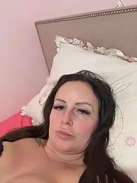 nightingale27 on StripChat
