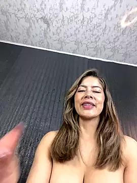 Niki_La_Rose on StripChat 