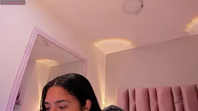 Freechat NikyBrookss on StripChat