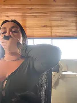 Ninabigtitied from StripChat